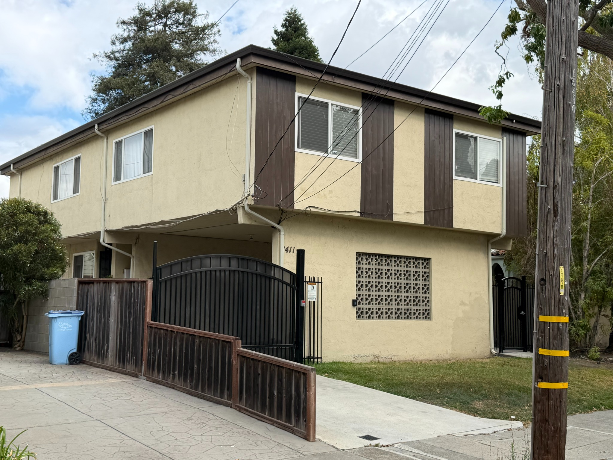 Two-unit residential property appraisal example